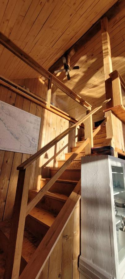 Вилла Ocean Views & Sunset Beach Cabin With Soaker Tub & Fire Pit Пауэлл-Ривер Экстерьер фото