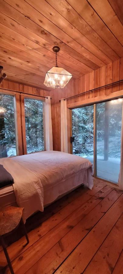 Вилла Ocean Views & Sunset Beach Cabin With Soaker Tub & Fire Pit Пауэлл-Ривер Экстерьер фото