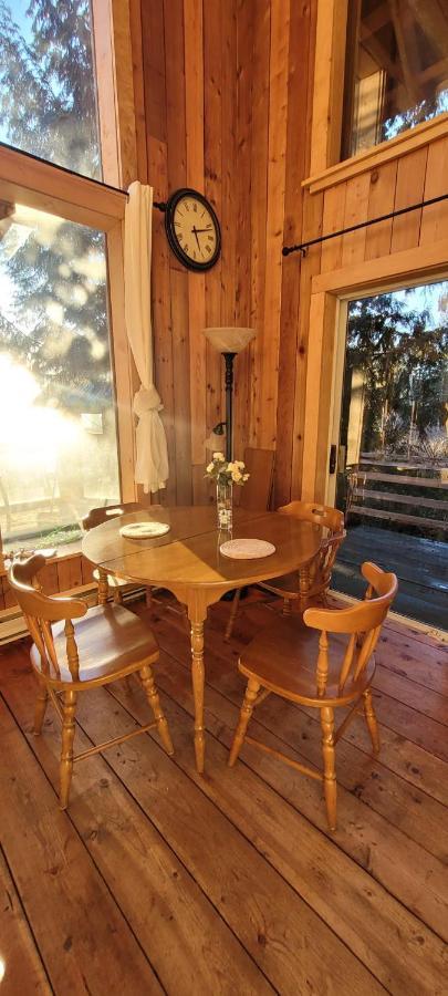 Вилла Ocean Views & Sunset Beach Cabin With Soaker Tub & Fire Pit Пауэлл-Ривер Экстерьер фото